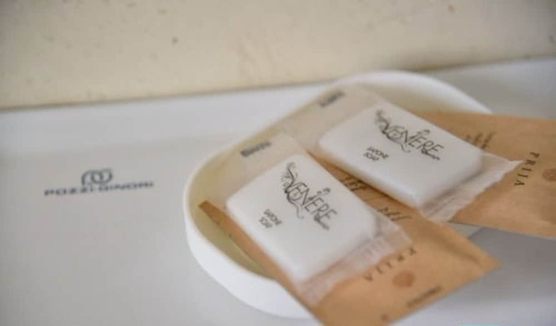 Imagen de la habitación del Hotel Bella Peschiera. Foto 11