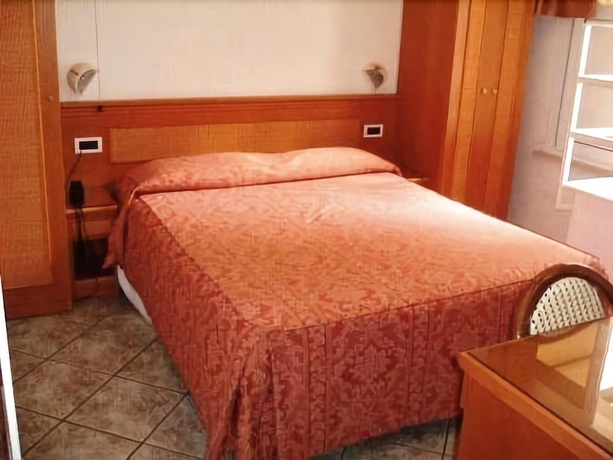 Imagen de la habitación del Hotel Bella Riviera. Foto 5