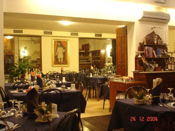 Imagen del bar/restaurante del Hotel Bella Romagna. Foto 4