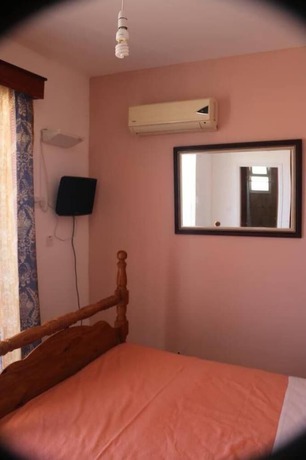 Imagen de la habitación del Hotel Bella Rosa. Foto 6