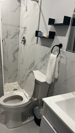 Imagen de la habitación del Hotel Bella Signature Suites. Foto 6
