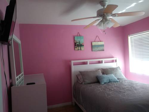 Imagen de la habitación del Hotel Bella Sirena Inn. Foto 3
