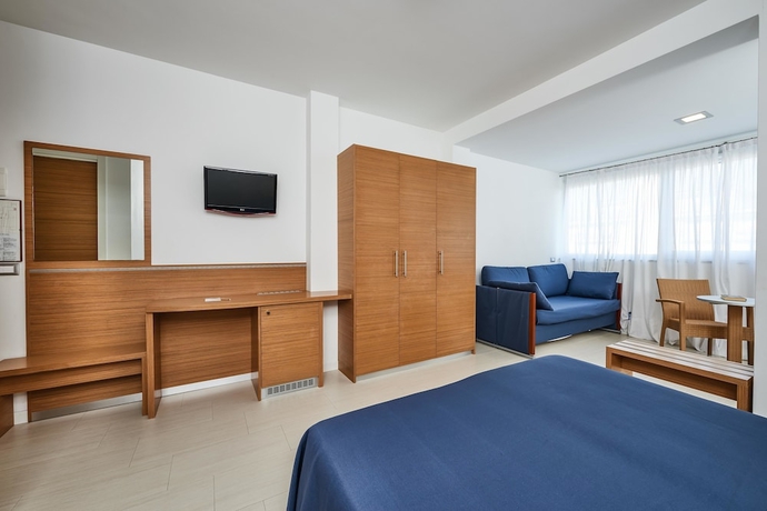 Imagen de la habitación del Hotel Bella Venezia Mare. Foto 5