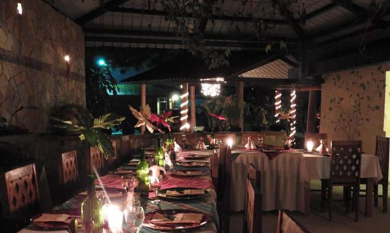 Imagen del bar/restaurante del Hotel Bella Verapaz Y Restaurant. Foto 2