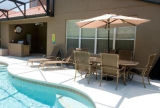 Imagen de la piscina del Hotel Bella Vida. Foto 17