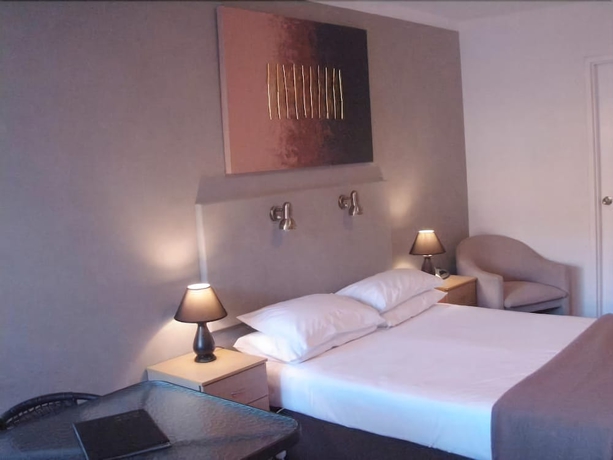 Imagen de la habitación del Hotel Bella Villa Motor Inn. Foto 3