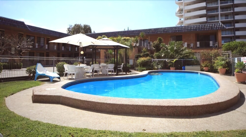 Imagen de la piscina del Hotel Bella Villa Motor Inn. Foto 15
