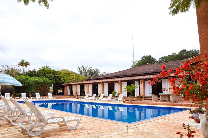 Imagen de la piscina del Hotel Bella Villa Vitta. Foto 15