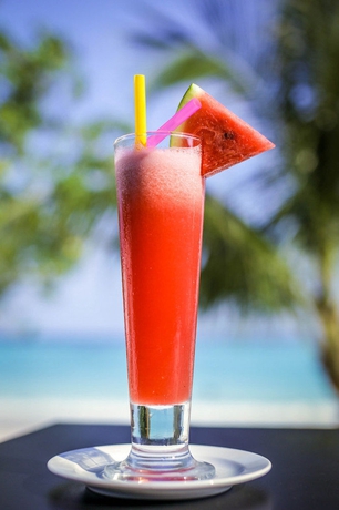 Imagen del bar/restaurante del Hotel Bella Vista Beach Resort Koh Lipe. Foto 4