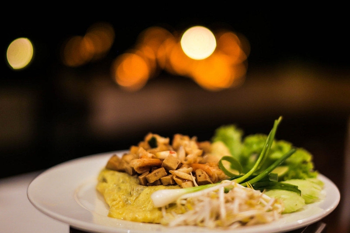 Imagen del bar/restaurante del Hotel Bella Vista Beach Resort Koh Lipe. Foto 10