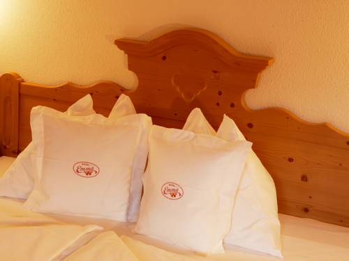 Imagen de la habitación del Hotel Bella Vista Emma. Foto 8