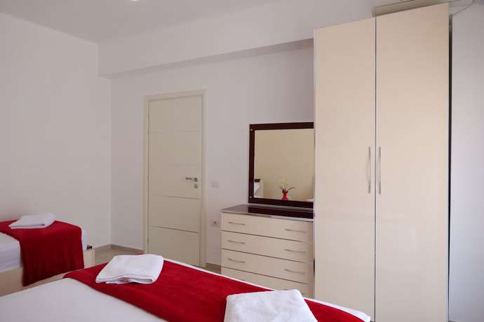 Imagen de la habitación del Hotel Bella Vista, Gjasht&euml;. Foto 15