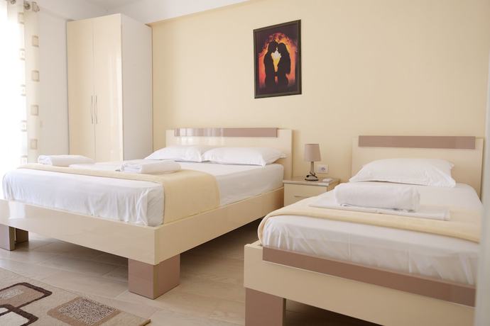 Imagen de la habitación del Hotel Bella Vista, Gjasht&euml;. Foto 17