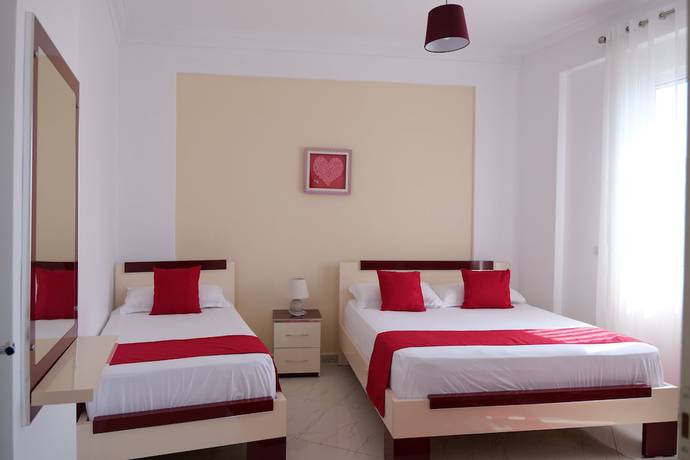 Imagen de la habitación del Hotel Bella Vista, Gjasht&euml;. Foto 19