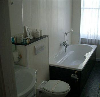 Imagen de la habitación del Hotel Bella Vista Guest House. Foto 6