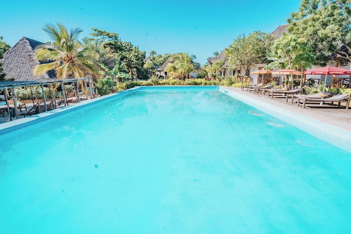 Imagen de la piscina del Hotel Bella Vista Resort Zanzibar. Foto 17