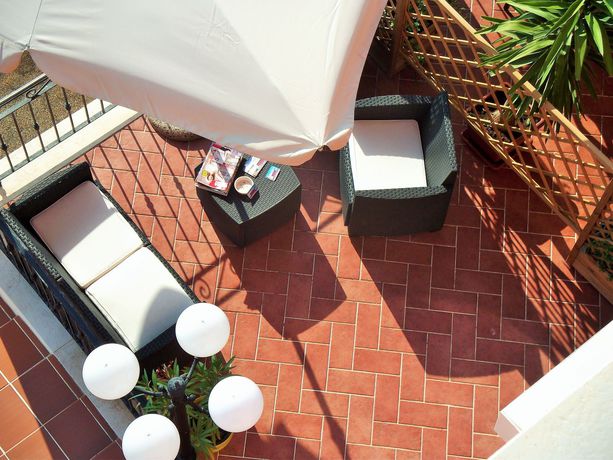 Imagen del bar/restaurante del Hotel Bella Vista S'archittu. Foto 2