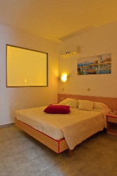 Imagen de la habitación del Hotel Bella Vista Stegna. Foto 35