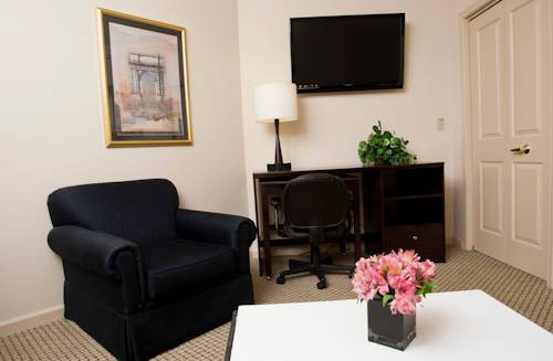 Imagen de la habitación del Hotel Bella Vista Suites. Foto 13