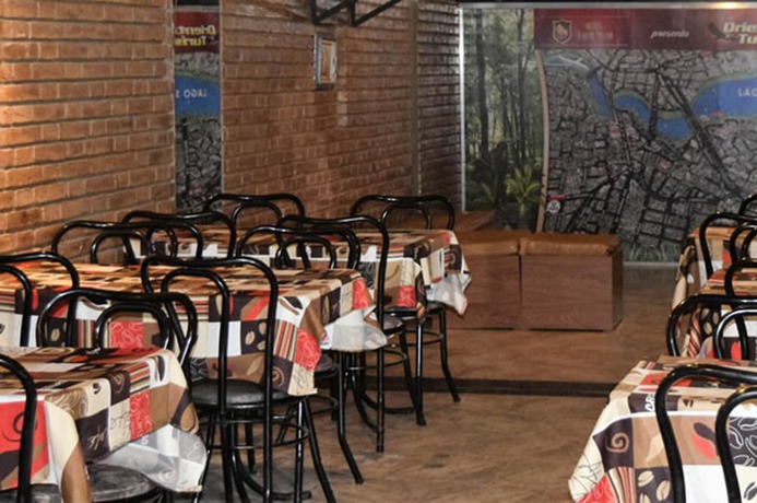 Imagen del bar/restaurante del Hotel Bella Vista, VILLA CARLOS PAZ. Foto 2