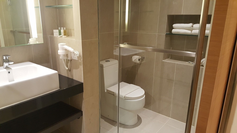 Imagen de la habitación del Hotel Bella Vista Waterfront Resort. Foto 3