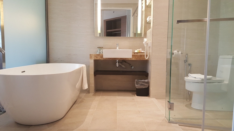 Imagen de la habitación del Hotel Bella Vista Waterfront Resort. Foto 7