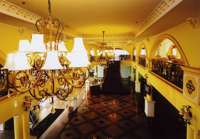 Imagen de los interiores del Hotel Bella Vista Waterfront Resort. Foto 11