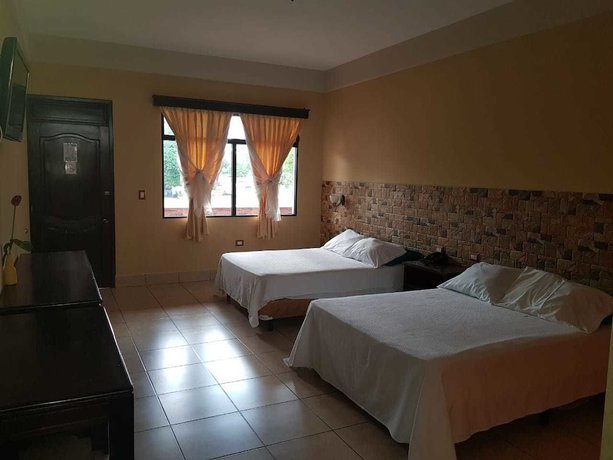 Imagen general del Hotel Bella Vista, Zanjón San Lorenzo. Foto 1