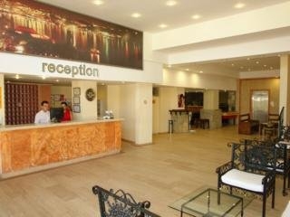 Imagen de los interiores del Hotel Bellacasa Suite's & Club. Foto 6