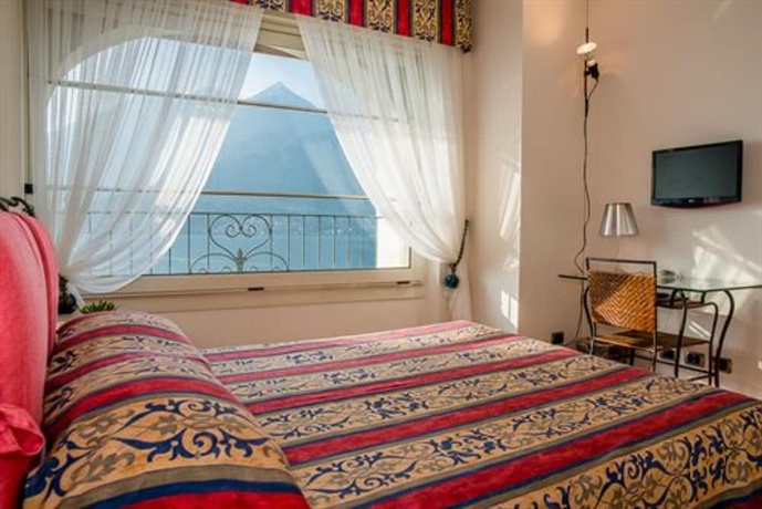 Imagen de la habitación del Hotel Bellagio, Pescallo. Foto 11