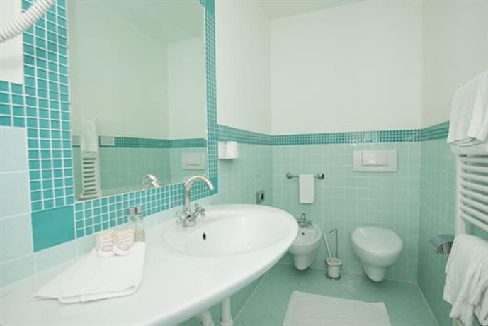 Imagen de la habitación del Hotel Bellagio, Pescallo. Foto 18