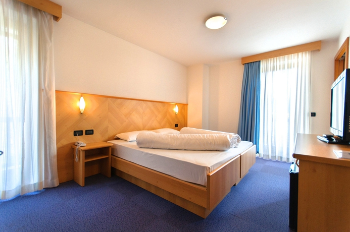 Imagen de la habitación del Hotel Bellamonte. Foto 6