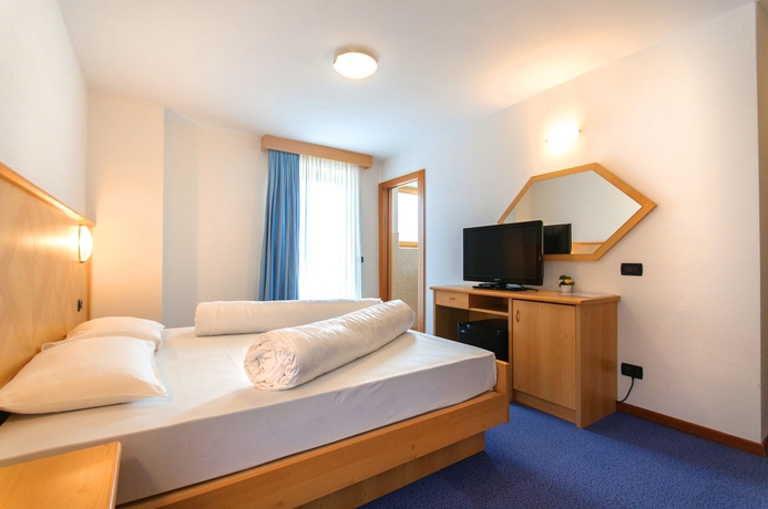 Imagen de la habitación del Hotel Bellamonte. Foto 7