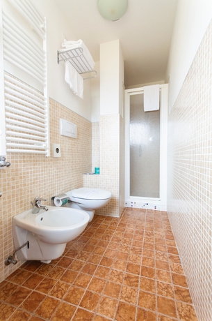 Imagen de la habitación del Hotel Bellamonte. Foto 10