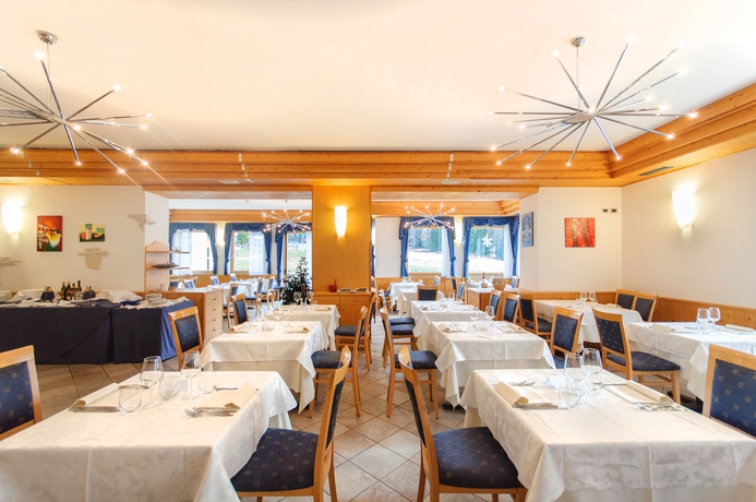 Imagen del bar/restaurante del Hotel Bellamonte, Predazzo. Foto 5