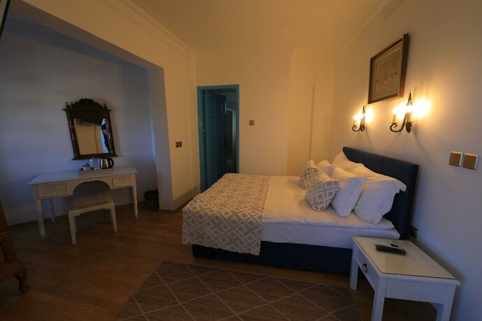 Imagen general del Hotel Bellapais Abbey. Foto 4