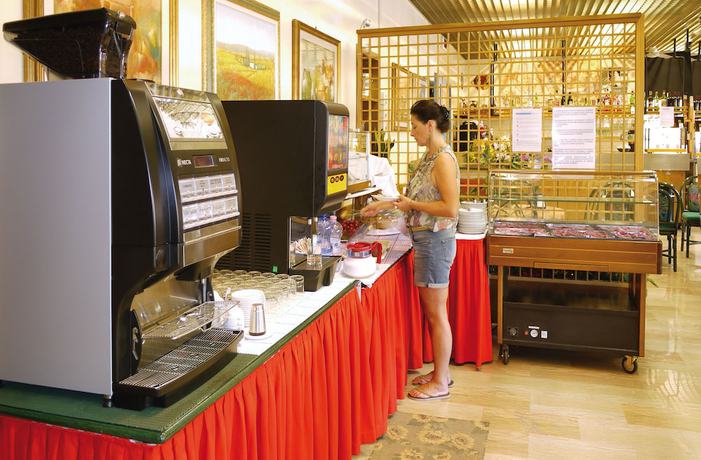 Imagen del bar/restaurante del Hotel Bellaria, Lido Di Jesolo. Foto 5