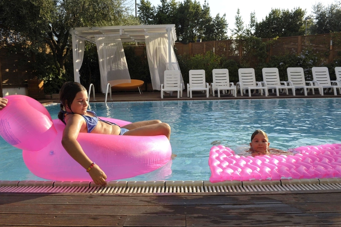 Imagen de la piscina del Hotel Bellariva Feeling. Foto 18