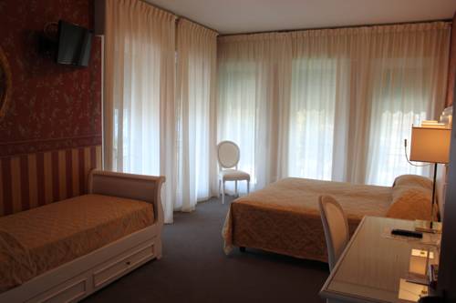 Imagen de la habitación del Hotel Bell'arrivo. Foto 9