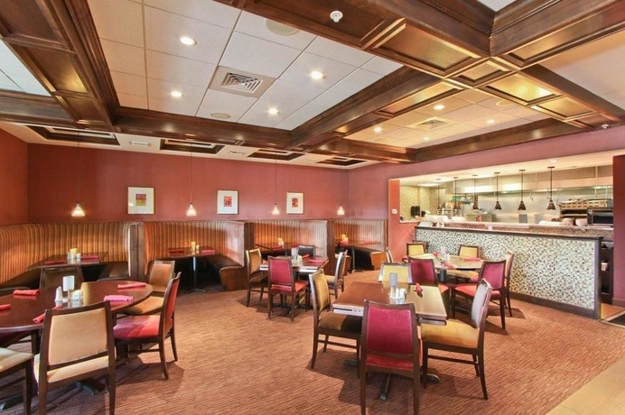 Imagen del bar/restaurante del Hotel Bellasera Resort. Foto 3