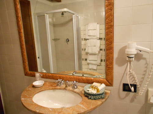 Imagen de la habitación del Hotel Bellavista, Abetone. Foto 8