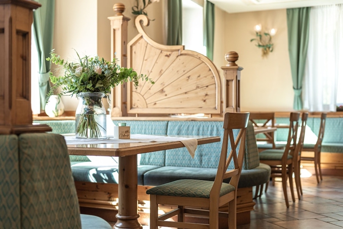 Imagen del bar/restaurante del Hotel Bellavista, Cavazzal. Foto 2