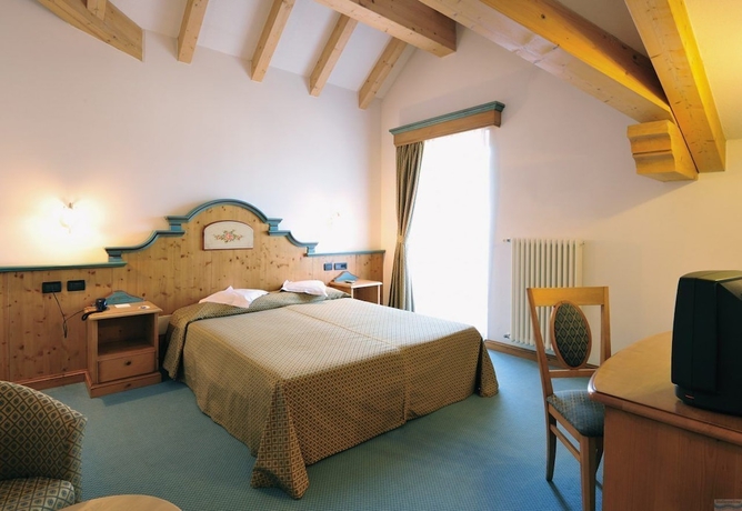 Imagen de la habitación del Hotel Bellavista, Cavazzal. Foto 15