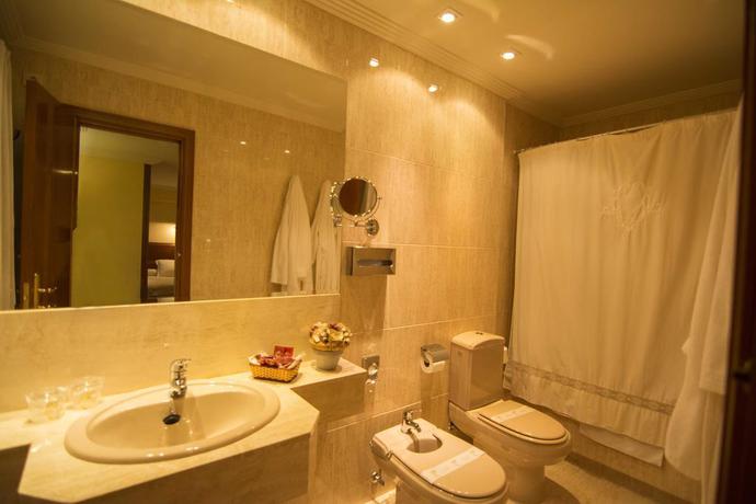 Imagen de la habitación del Hotel Bellavista, El Barco de Ávila. Foto 6