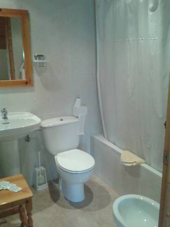 Imagen de la habitación del Hotel Bellavista, PUEBLA DE CASTRO. Foto 6