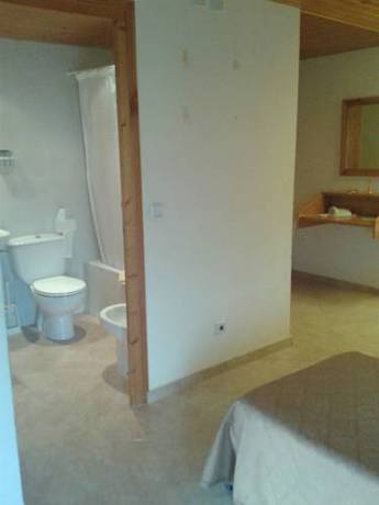 Imagen de la habitación del Hotel Bellavista, PUEBLA DE CASTRO. Foto 8