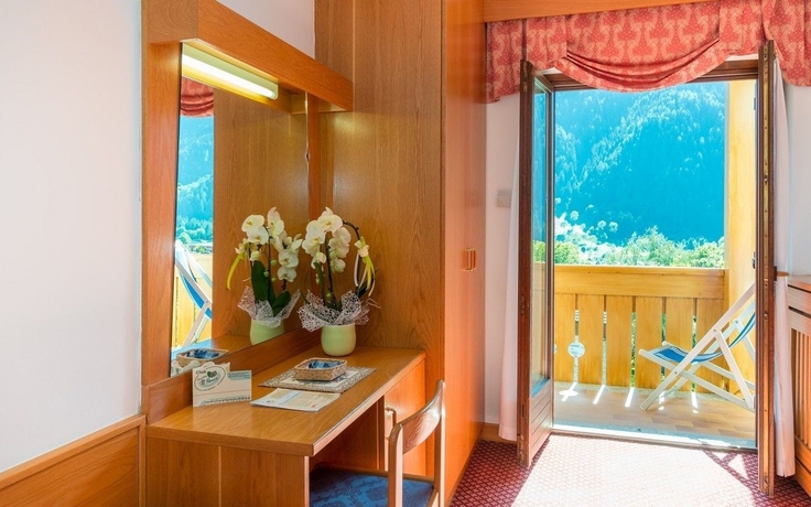Imagen de la habitación del Hotel Bellavista, Pinzolo. Foto 9