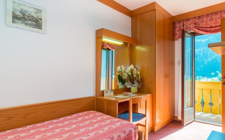 Imagen de la habitación del Hotel Bellavista, Pinzolo. Foto 10