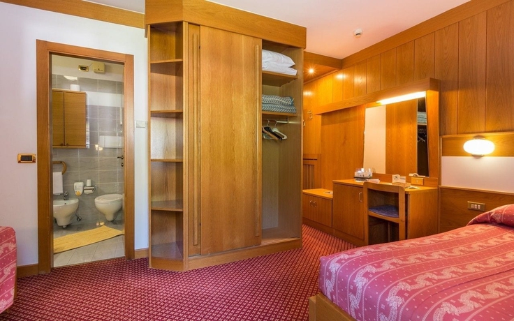 Imagen de la habitación del Hotel Bellavista, Pinzolo. Foto 15