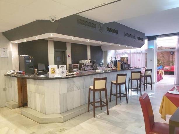 Imagen del bar/restaurante del Hotel Bellavista Sevilla. Foto 2